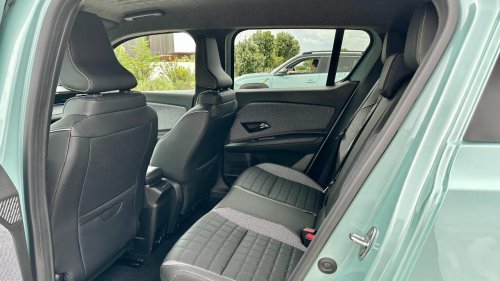 Probamos el Renault 4 eléctrico, más de 1.500 km en invierno con el hermano SUV del R5