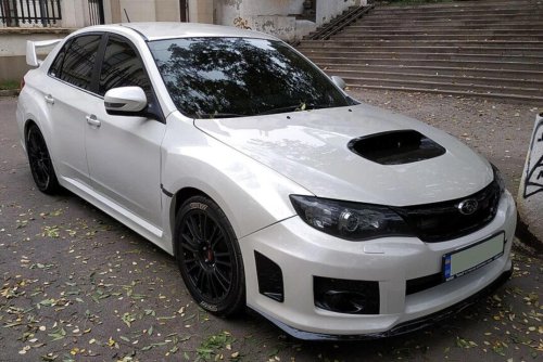 10 cars that accelerate harder than most people realize