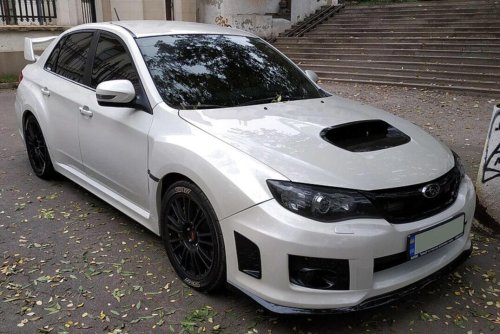 10 cars that accelerate harder than most people realize