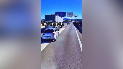Persecución de riesgo en Barcelona: un conductor intenta huir de la Policía a lo 'GTA' y esto es lo que ocurre después