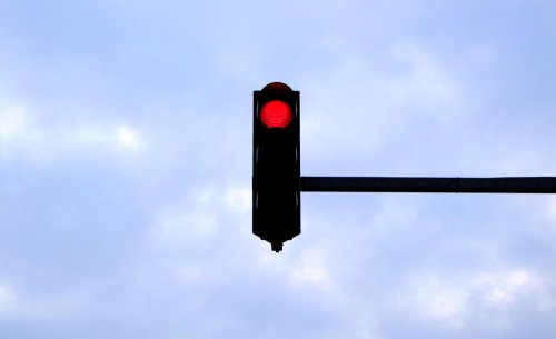 Citroën, A los conductores que hagan esto en un semáforo en rojo, les quitarán el carnet