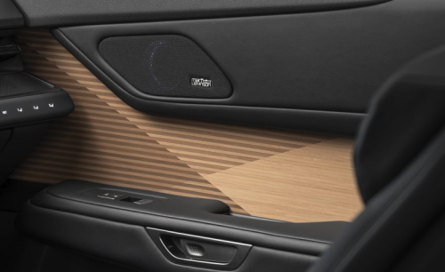 「電動化で拡張されたES」レクサスが2026年春に投入する新型セダン