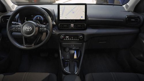 Toyota, Toyota Yaris, El Toyota Yaris fue el híbrido más comprado de 2025 y ahora en 2026 mejora lo que ya funcionaba