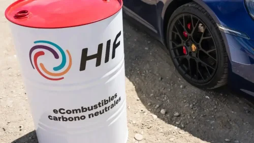 Combustibles sintéticos: pros y contras de la salvación para los coches gasolina y diésel