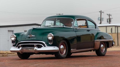 Oldsmobile, The forgotten Oldsmobile that started the muscle car era