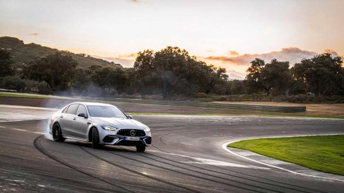The luxury sedan that perfectly balances reliability and sportiness