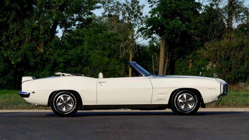 The 1960s muscle car so rare it barely shows up at auctions