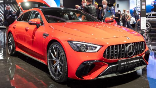 10 factory V8 monsters that defined the modern horsepower era