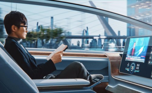 No es una pegatina más: la etiqueta roja agita el futuro del coche, las ciudades y la forma de circular