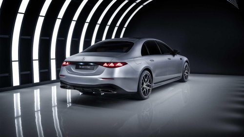 Mercedes, Mercedes keeps the V8 alive in the 2027 S-Class