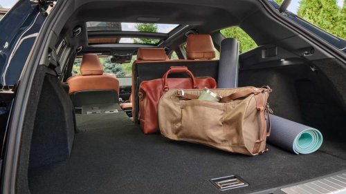 2025 Toyota Crown Signia: A premium Lexus alternative