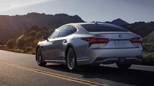 Lexus LS: Traditional luxury meets modern refinement