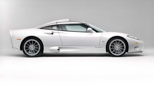 10 cars inspired by aviation
