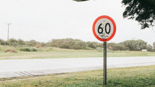 10 ways cars are getting smarter &amp; 10 ways drivers are getting dumber