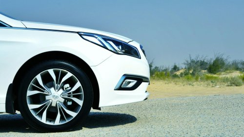 10 ways cars are getting smarter &amp; 10 ways drivers are getting dumber