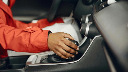 10 ways cars are getting smarter &amp; 10 ways drivers are getting dumber