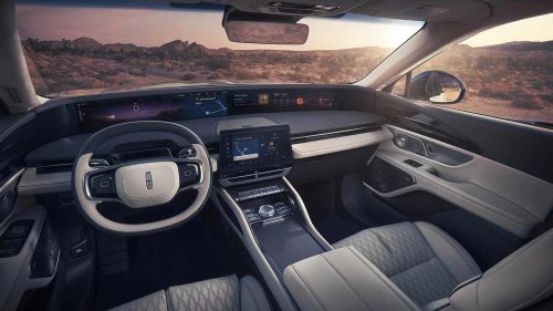 Lincoln Nautilus hybrid vs Lexus RX hybrid: Which hybrid saves you the most gas?