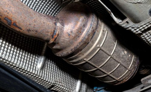 El “enemigo silencioso” de los diésel: la avería de 2.000 euros que empieza con un trayecto corto