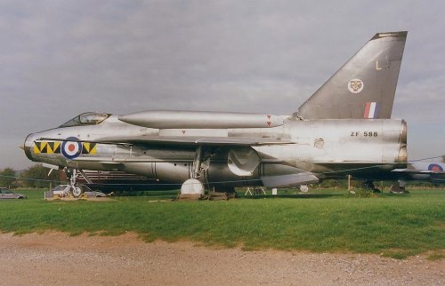 10 mind-blowing features of the English Electric Lightning fighter