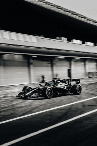 Aston Martin, Fernando Alonso, sobre el nuevo Aston Martin F1 de Adrian Newey para 2026: "El AMR26 nos ha respondido bien"