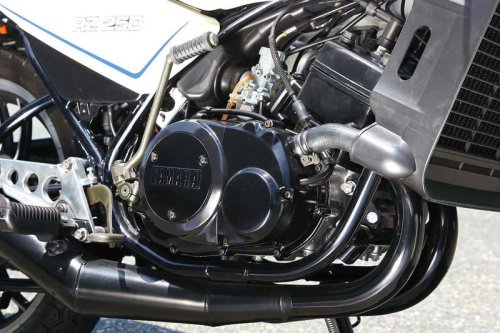 【新連載】伝説の名車をプレイバック! 太田安治の「あのころ 名車 クロニクル」第1回・ヤマハ「RZ250」（1980）
