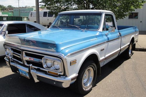 9 classic trucks that were built to handle anything