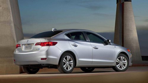 Why smart luxury buyers are choosing Acura over BMW