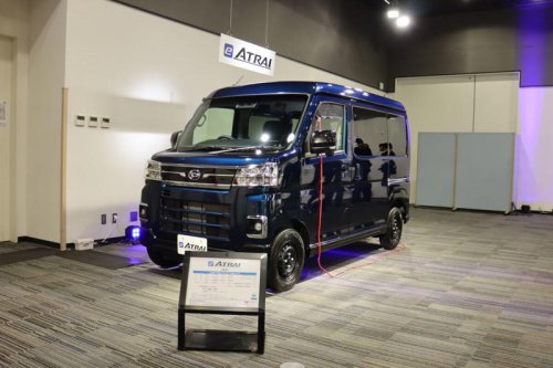 元は取れる? ダイハツ初の量産電気自動車について気になることを聞いてきた