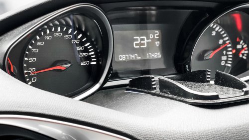 10 Mistakes Overconfident Drivers Make &amp; 10 Nervous Drivers Do