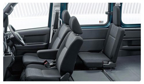 元は取れる? ダイハツ初の量産電気自動車について気になることを聞いてきた