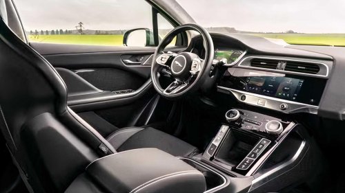 5 luxury SUVs that lose over half their value in 3 years