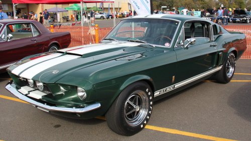 10 classic cars that mechanics say were built the right way