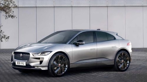 5 luxury SUVs that lose over half their value in 3 years