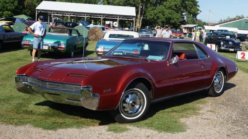 7 cars from the 1960s that turned into surprise collectibles