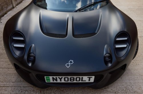 Cómo este deportivo eléctrico está revolucionando la carga de vehículos eléctricos