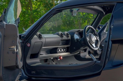 Cómo este deportivo eléctrico está revolucionando la carga de vehículos eléctricos