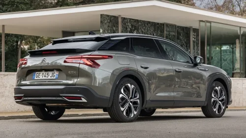 Cinco coches que han vendido menos de 10 unidades en enero en España