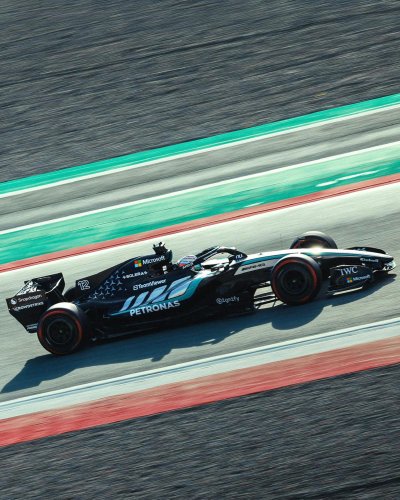 Kimi Antonelli, piloto de Mercedes, sale ileso de un accidente antes de la pretemporada en Bahréin
