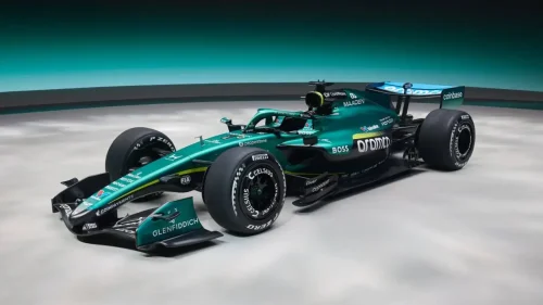 Aston Martin enseña al mundo el AMR26, el coche con el que Newey quiere volver a convertir a Fernando Alonso en campeón del mundo de Fórmula 1