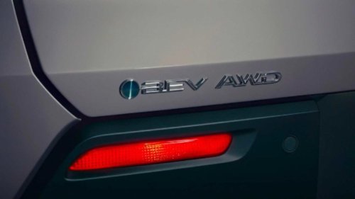 Toyota confirms an all-electric AWD Highlander for 2027