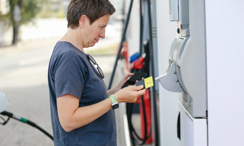 La gasolina vuelve a apretar el bolsillo: tercera semana al alza y fin de la tregua en los surtidores