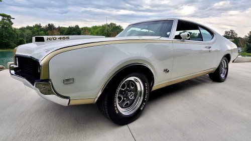 Oldsmobile's rarest muscle car rivaled the Pontiac GTO