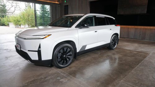 Gallery 2027 Toyota Highlander