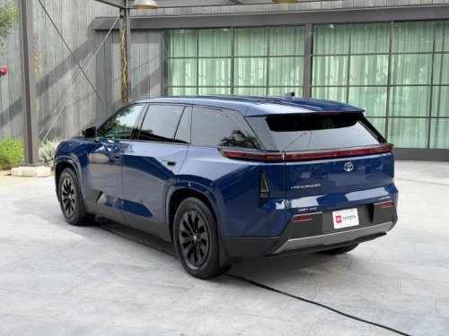 2027 Toyota Highlander goes electric with 320 miles of range and an actually interesting design