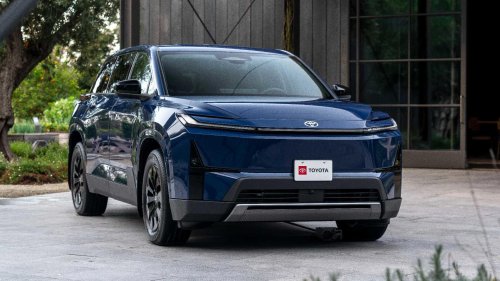 Toyota, Toyota Highlander, 2027 Toyota Highlander EV packs 338 HP and 320 miles of range