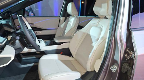 2027 Toyota Highlander interior and exterior picture gallery