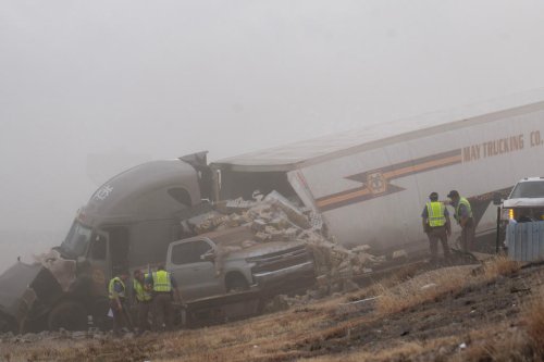 5 dead in Colorado highway crashes after blowing dirt makes it hard to see
