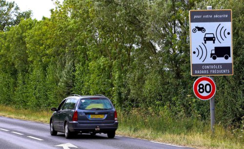 Los radares se vuelven selectivos: así decidirán qué coches deben demostrar que tienen seguro y cuáles no