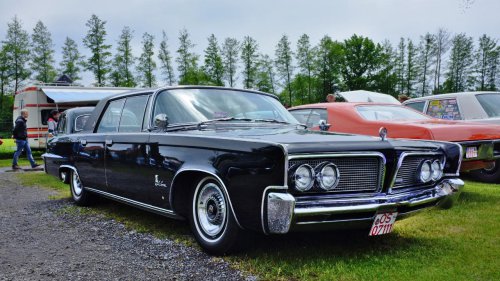 6 Chrysler luxury cars that quietly rivaled Cadillac