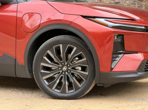 Toyota, Toyota C-HR, 2026 Toyota C-HR EV is actually pretty cool, I swear